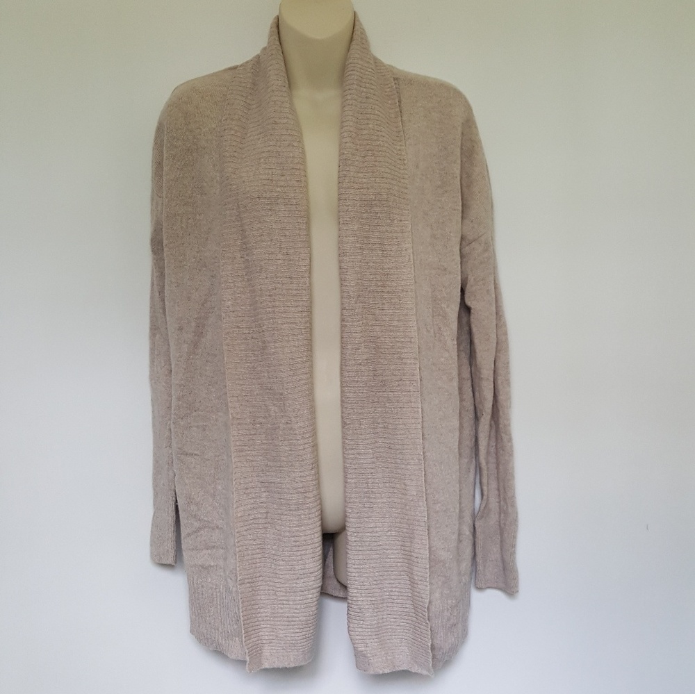 🍀SALE🍀Ann Taylor Sweater - Picture 2 of 8